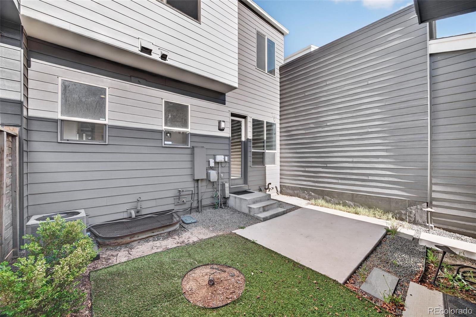 5540 Valentia Court Denver CO 80238