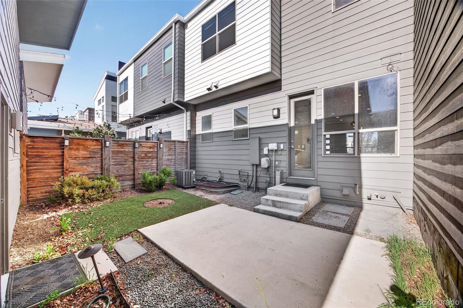 5540 Valentia Court Denver CO 80238