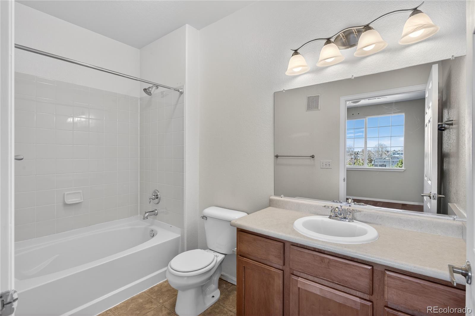 2662 S Cathay Way Aurora CO 80013