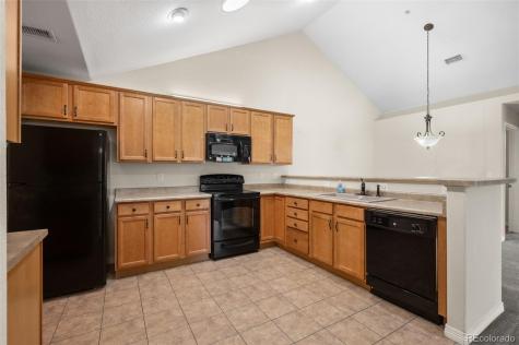 1995 S Espana Court Aurora CO 80013
