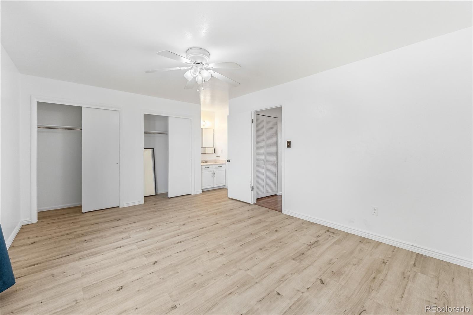 125 Paris Circle Aurora CO 80011