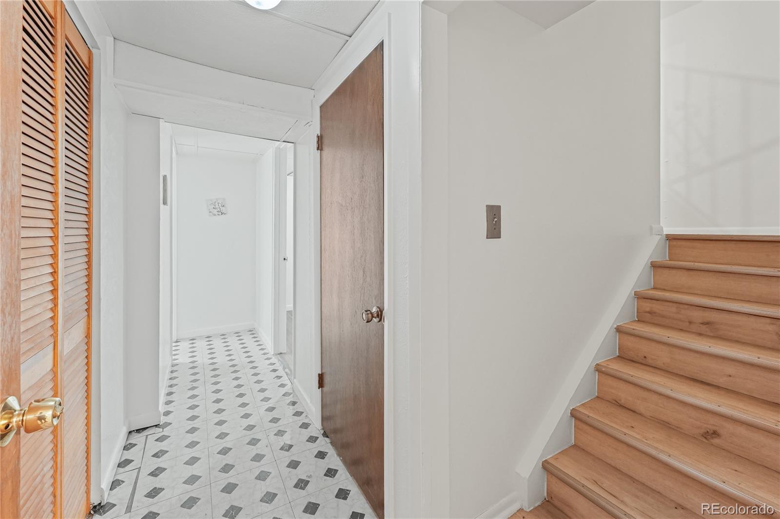 125 Paris Circle Aurora CO 80011
