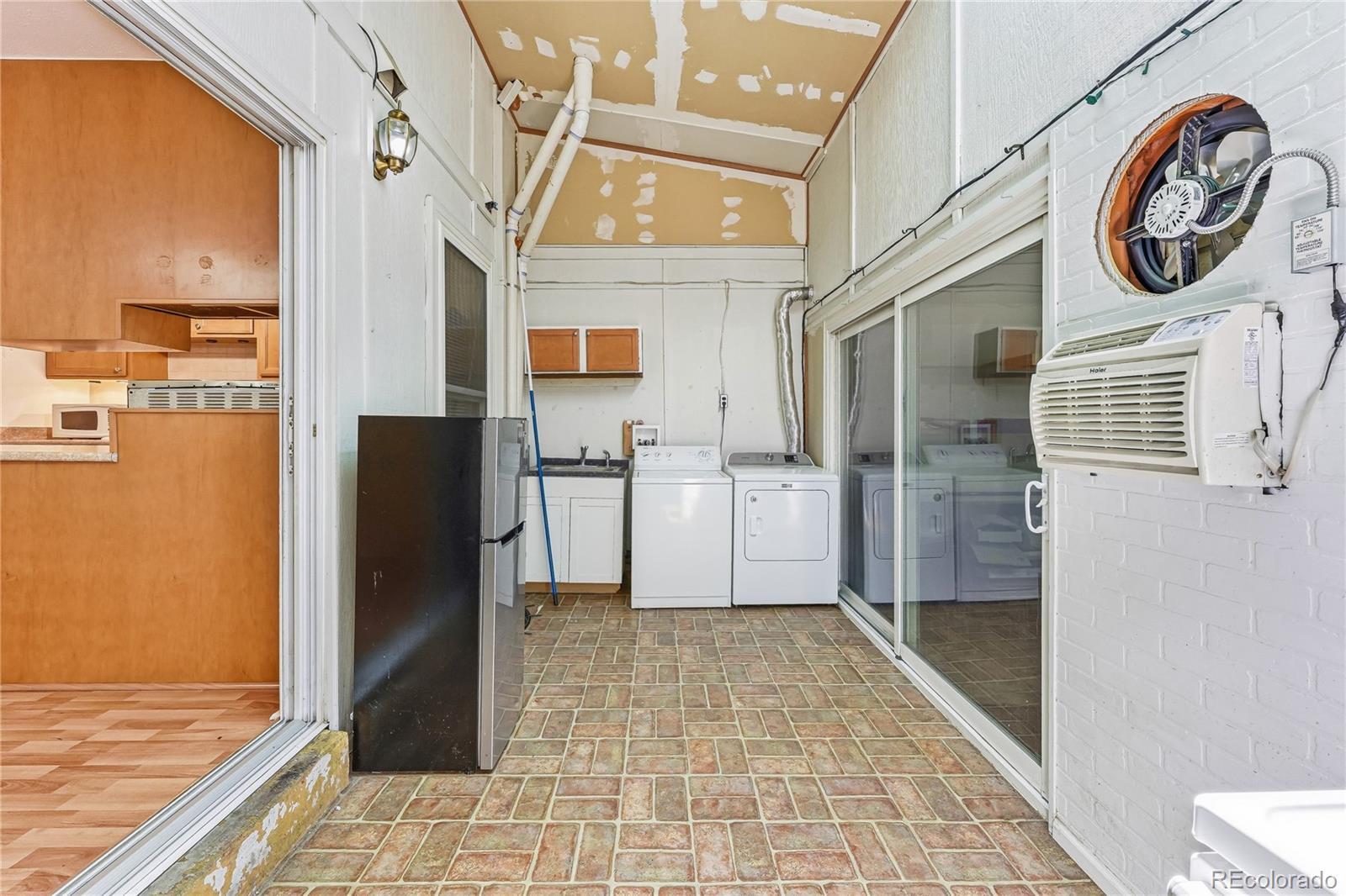 125 Paris Circle Aurora CO 80011