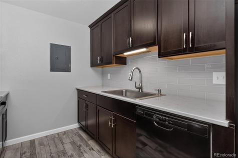 8225 Fairmount Drive Denver CO 80247