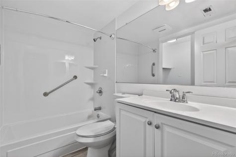 8225 Fairmount Drive Denver CO 80247