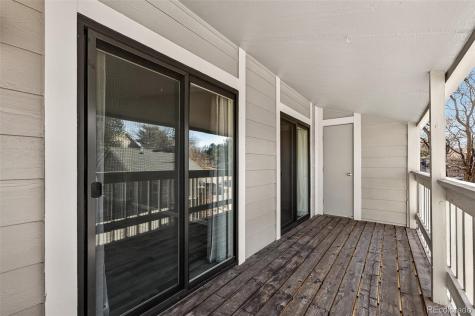 8225 Fairmount Drive Denver CO 80247