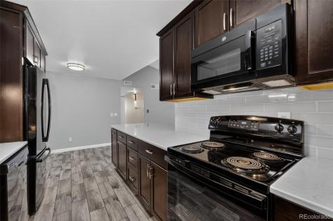 8225 Fairmount Drive Denver CO 80247