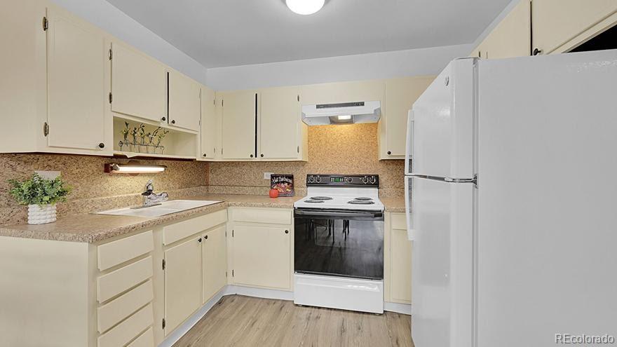 725 S Clinton Street Denver CO 80247