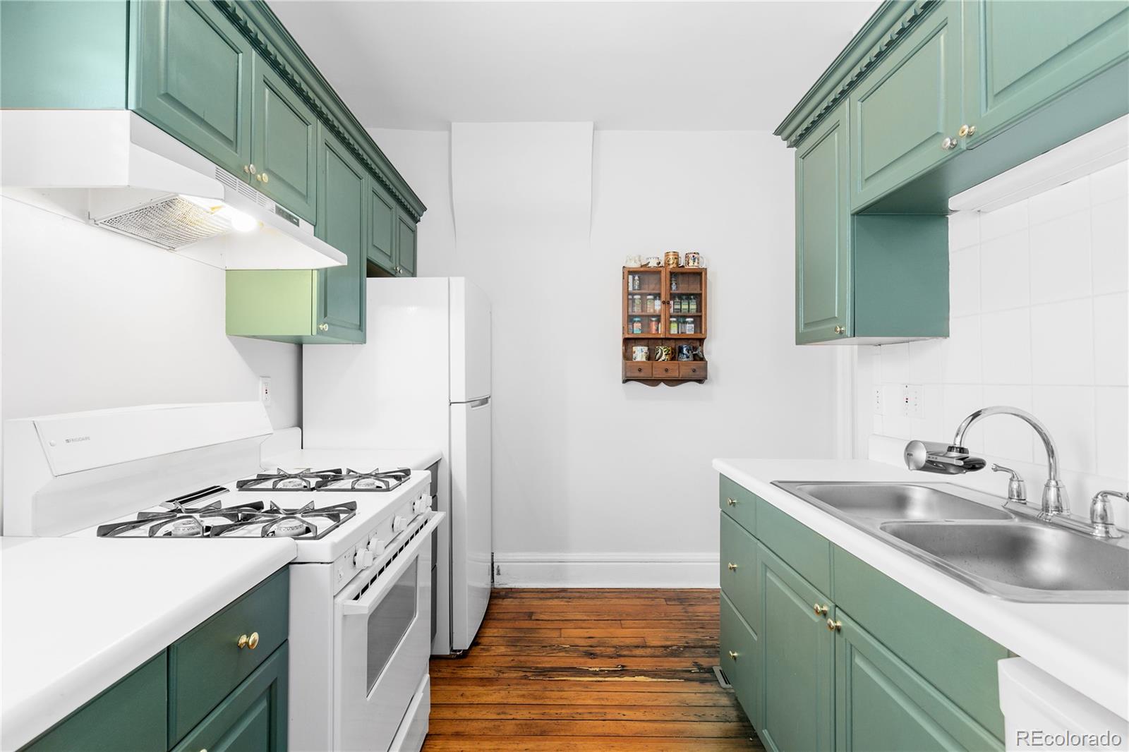 579 N Pennsylvania Street Denver CO 80203