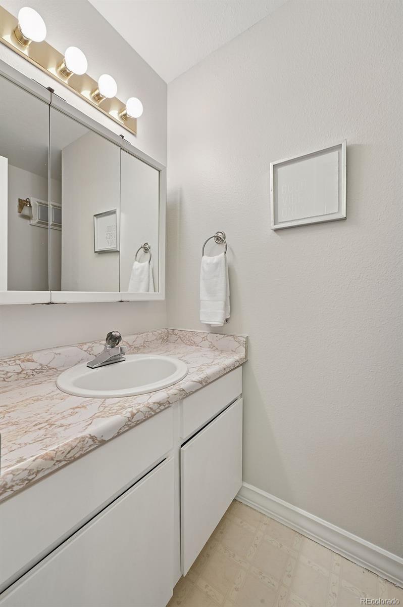 11423 W 17th Place Lakewood CO 80215