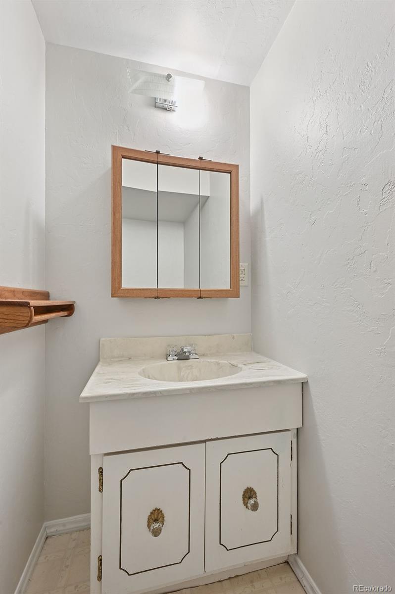 11423 W 17th Place Lakewood CO 80215