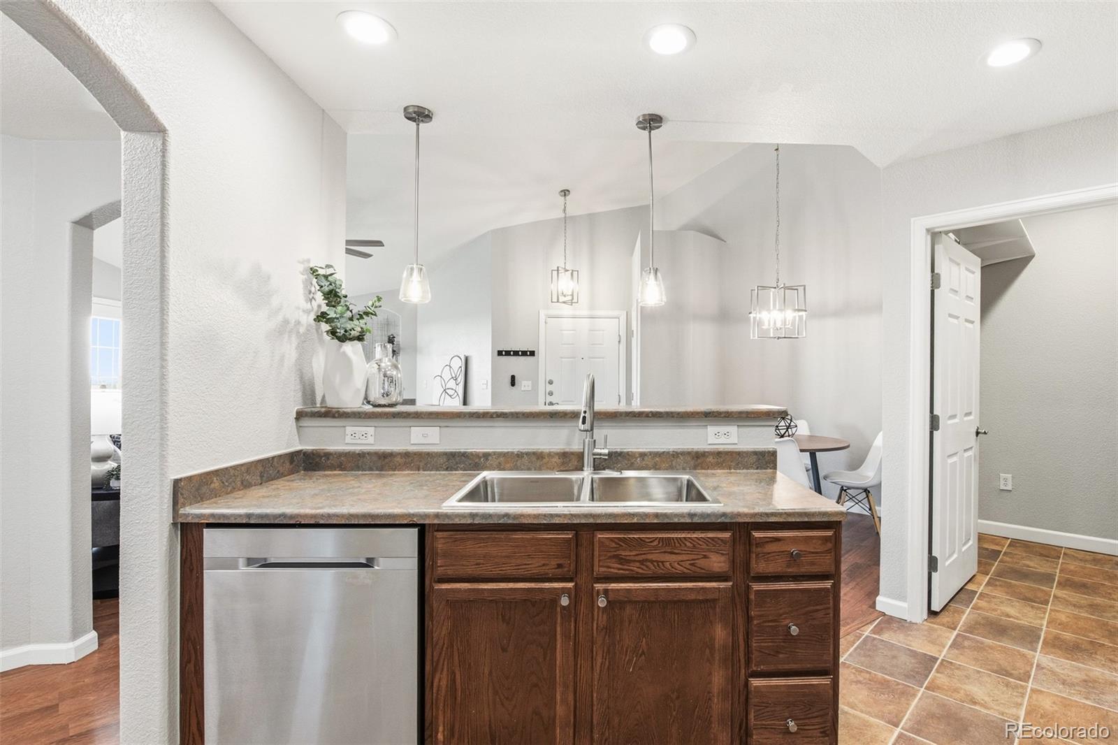5735 N Genoa Way Aurora CO 80019