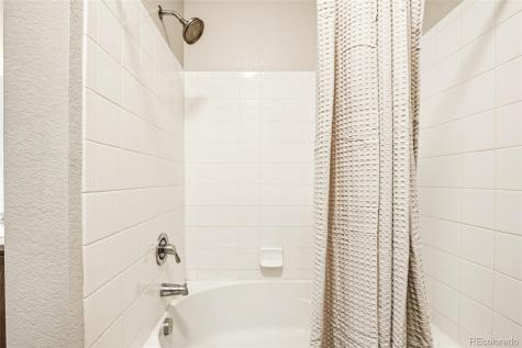 5735 N Genoa Way Aurora CO 80019