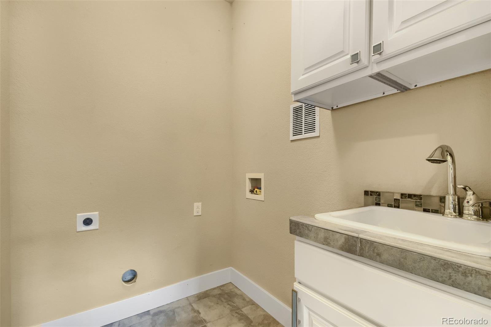 3384 W 33rd Avenue Denver CO 80211