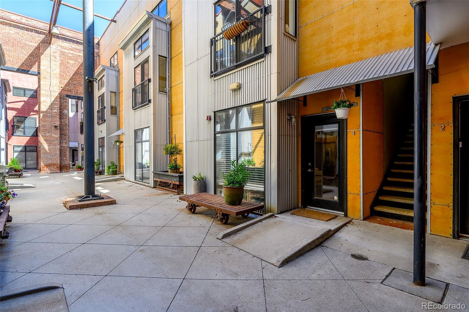 3225 Blake Street Denver CO 80205