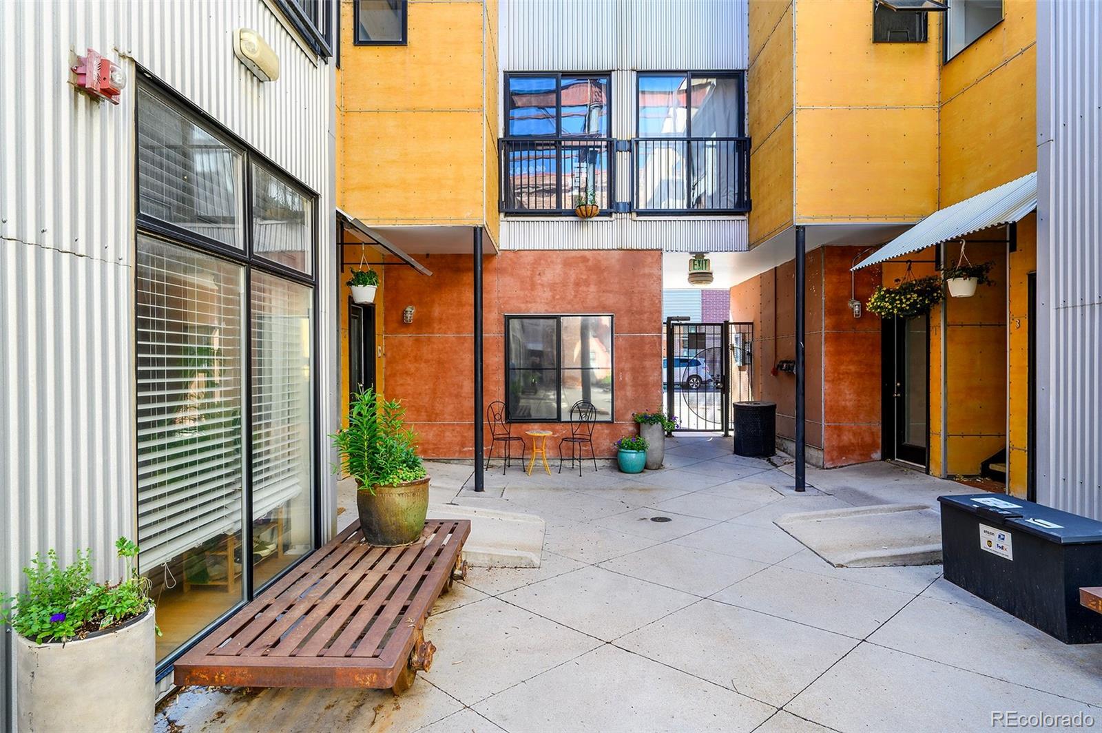 3225 Blake Street Denver CO 80205
