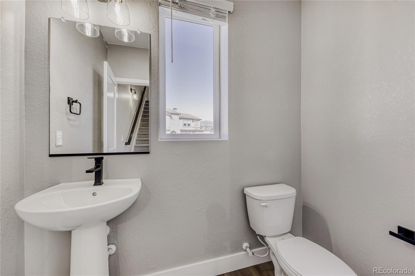 15514 W Washburn Avenue Lakewood CO 80228