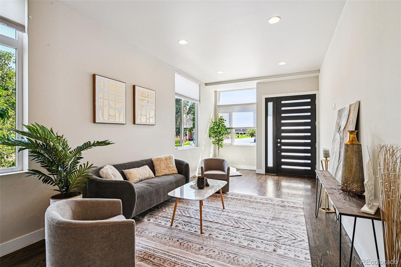 Denver CO, 2001 S High Street