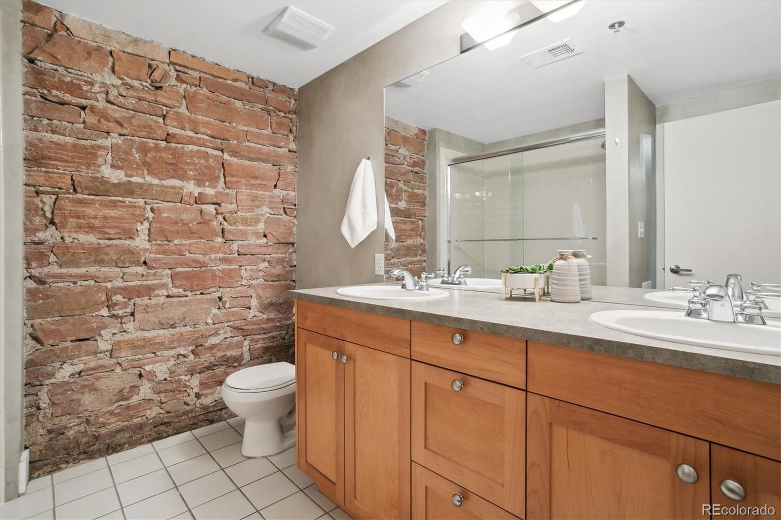 2960 Inca Street Denver CO 80202