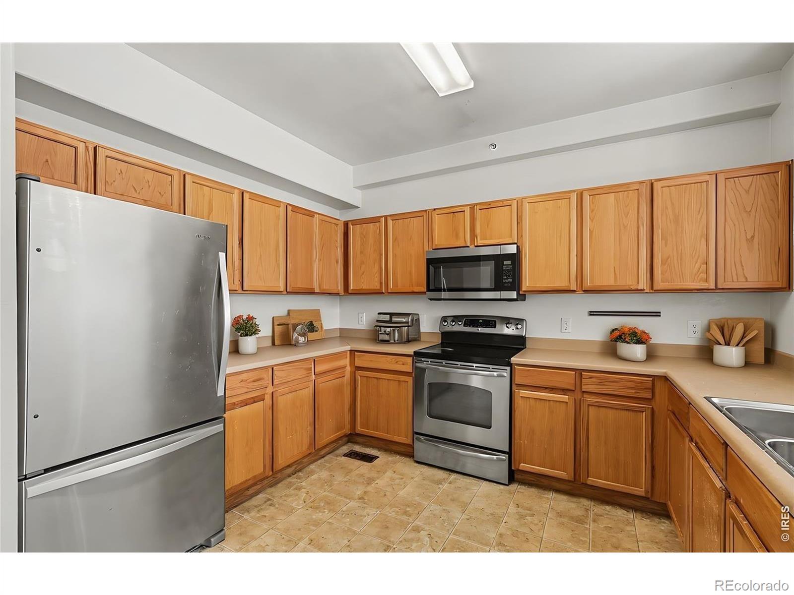 9758 Laredo Street Commerce City CO 80022
