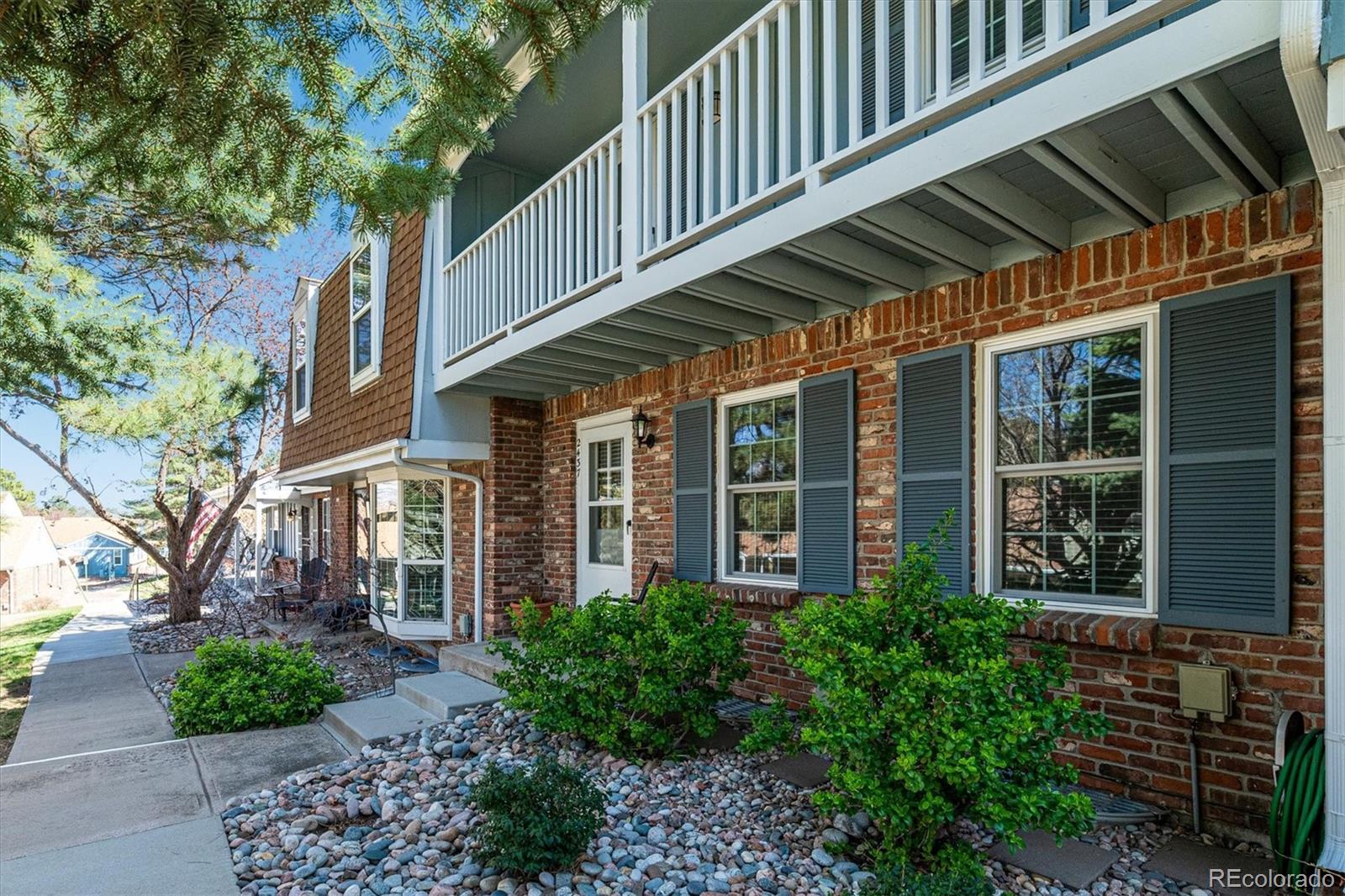 2437 E Geddes Place Centennial CO 80122