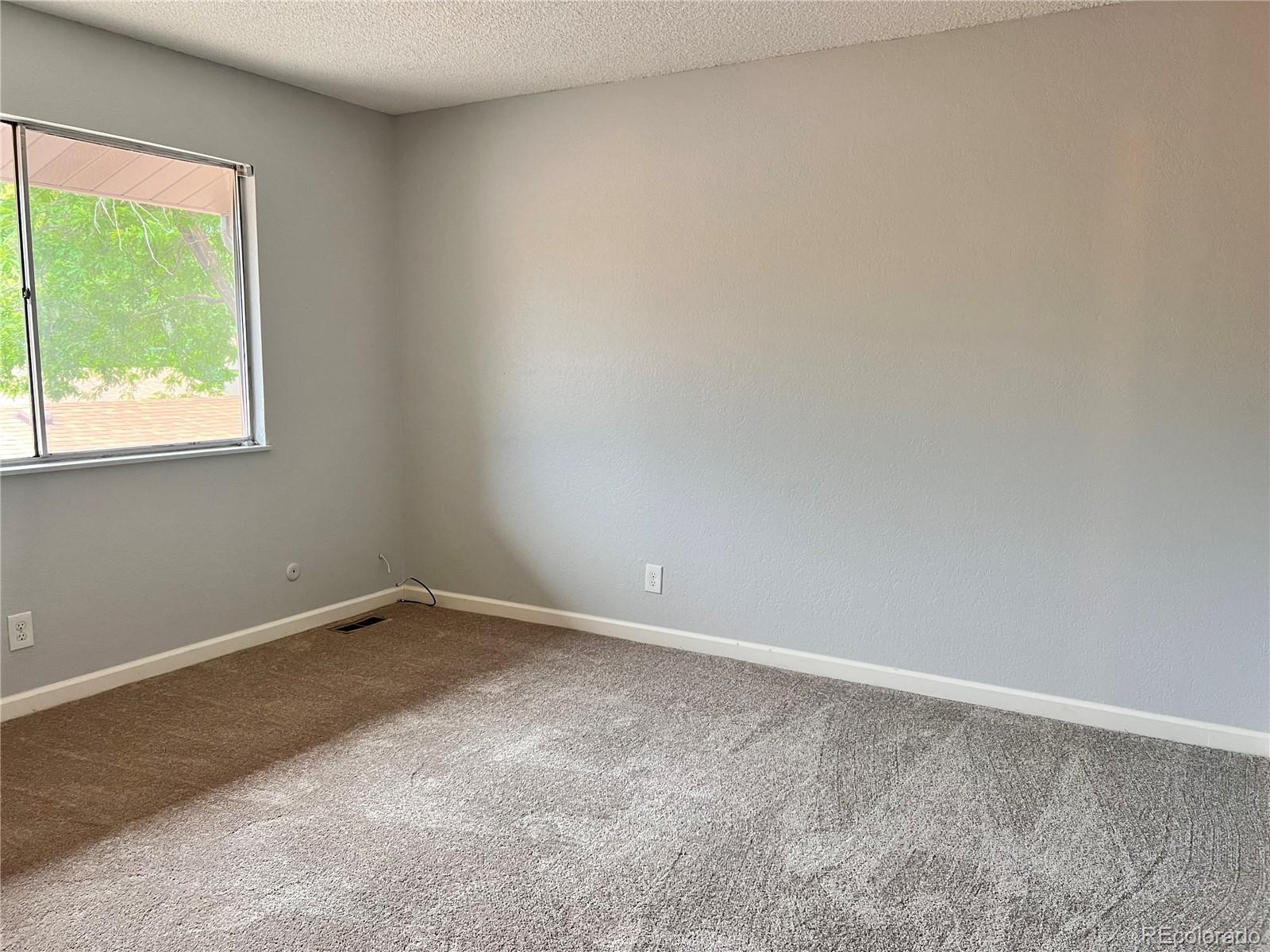 3561 S Kittredge Street Aurora CO 80013