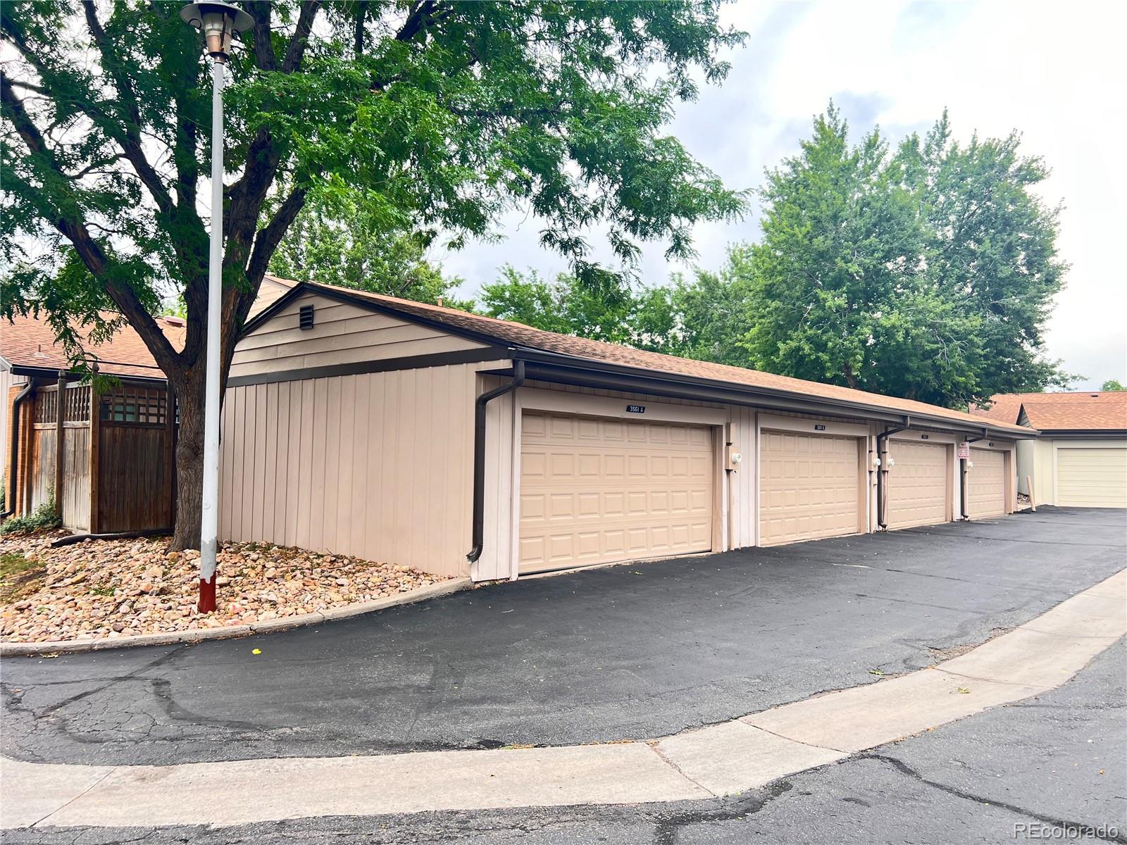 3561 S Kittredge Street Aurora CO 80013