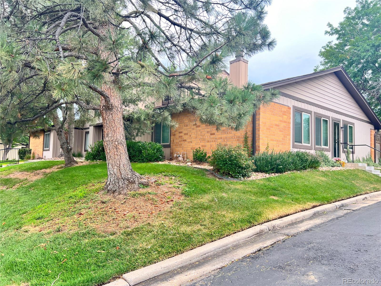 3561 S Kittredge Street Aurora CO 80013