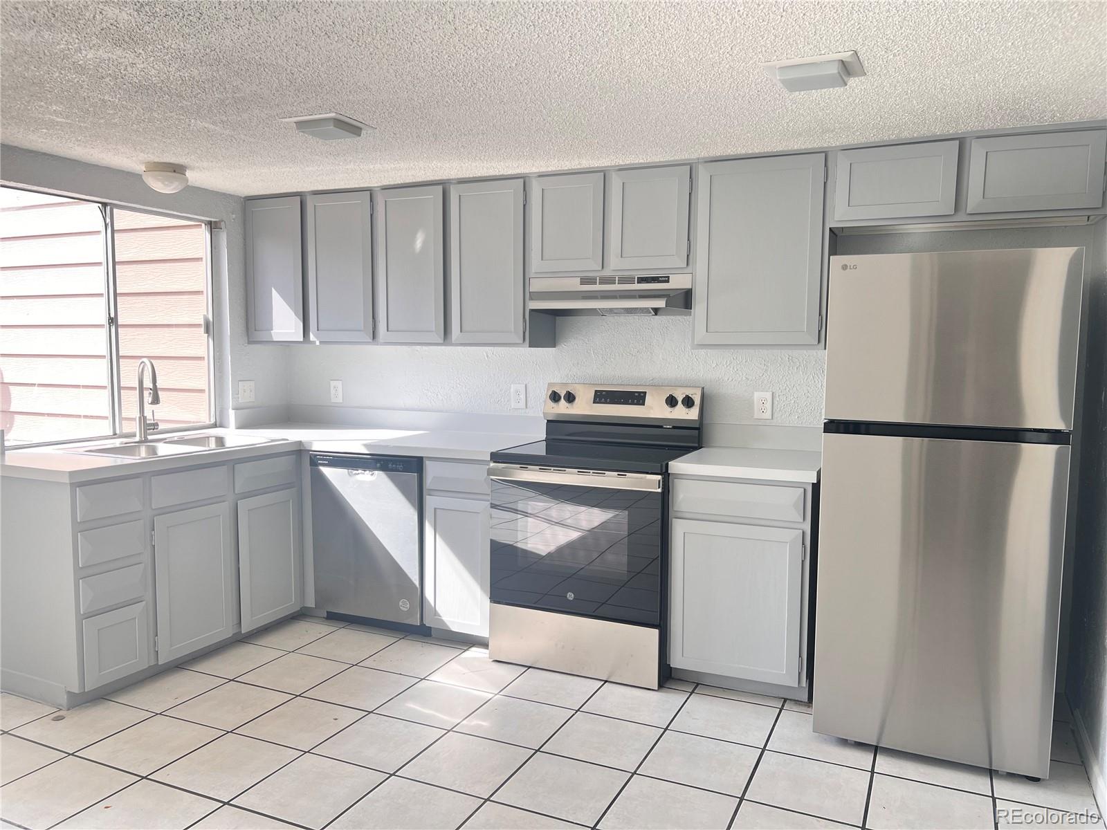 3561 S Kittredge Street Aurora CO 80013