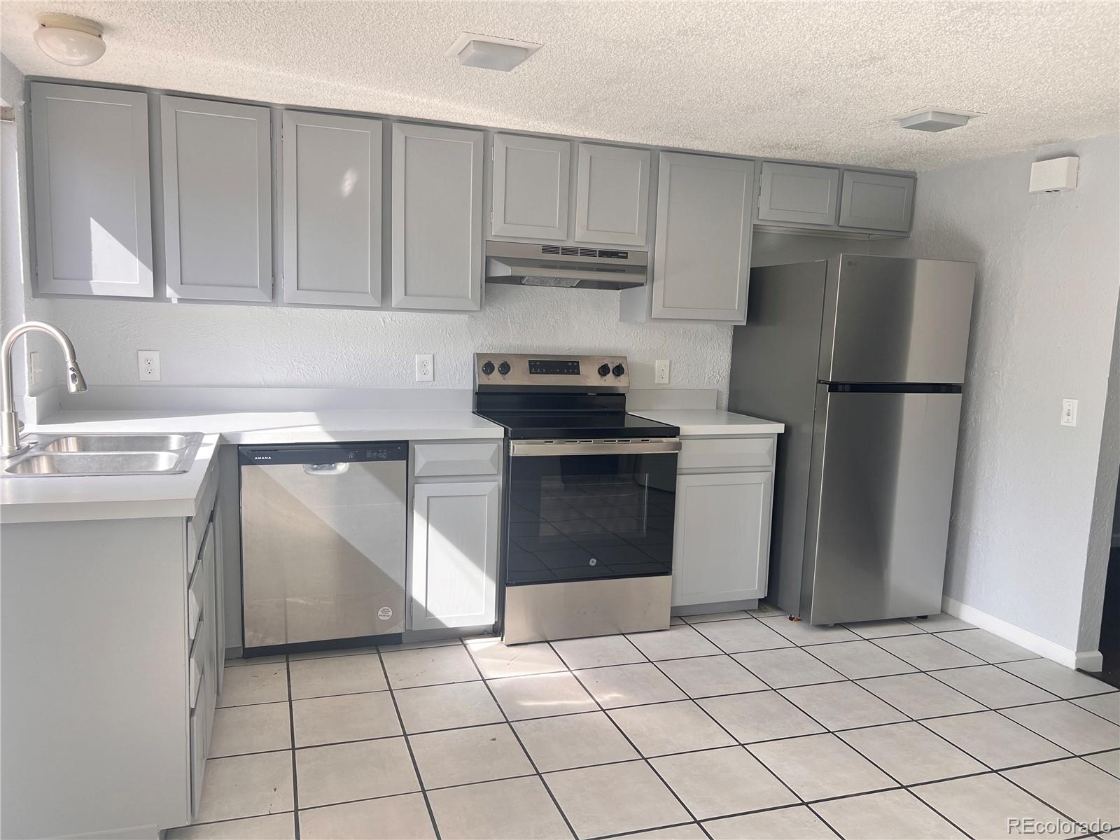 3561 S Kittredge Street Aurora CO 80013