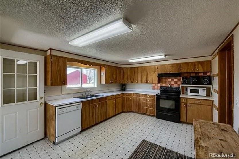 32207 County Road 75 Crook CO 80726