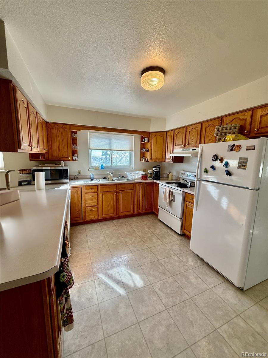 6216 Moreland Road Boone CO 81025