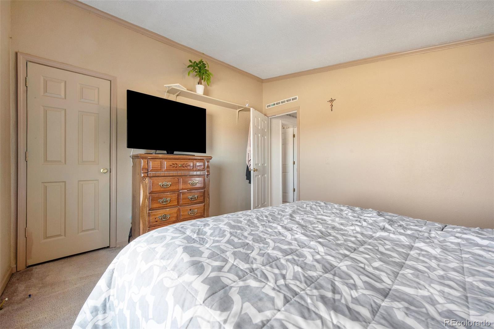 2832 County Road 20 Longmont CO 80504