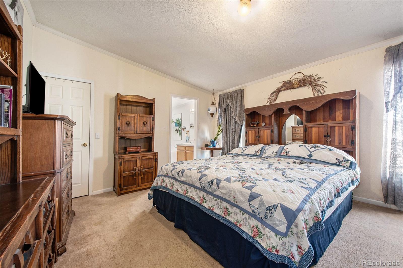 2832 County Road 20 Longmont CO 80504