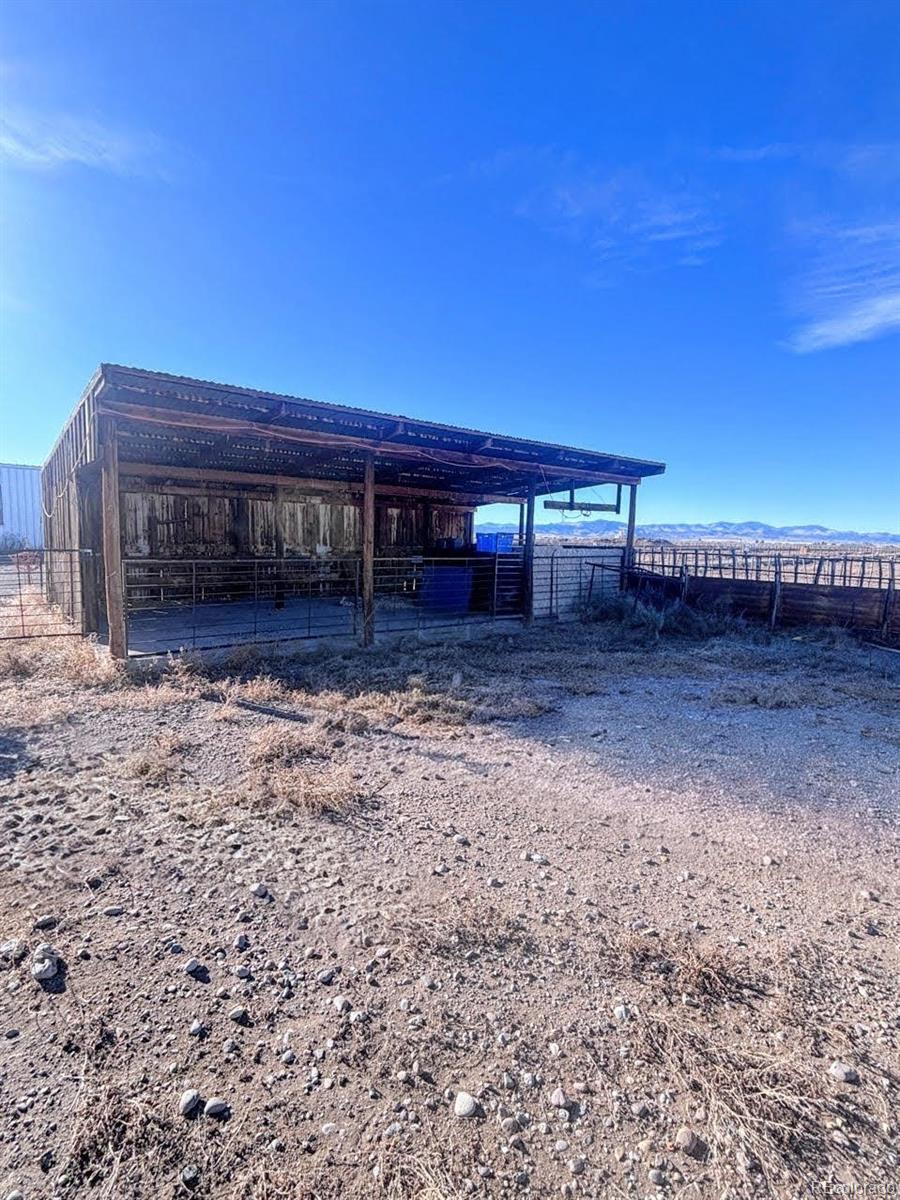 1099 W County Road 11 Center CO 81125