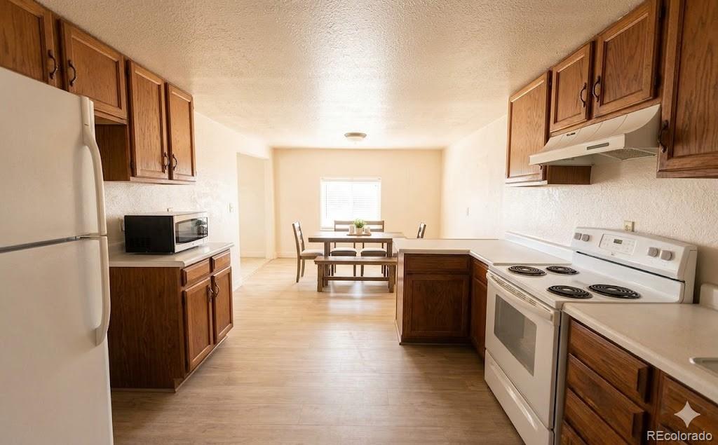 1099 W County Road 11 Center CO 81125
