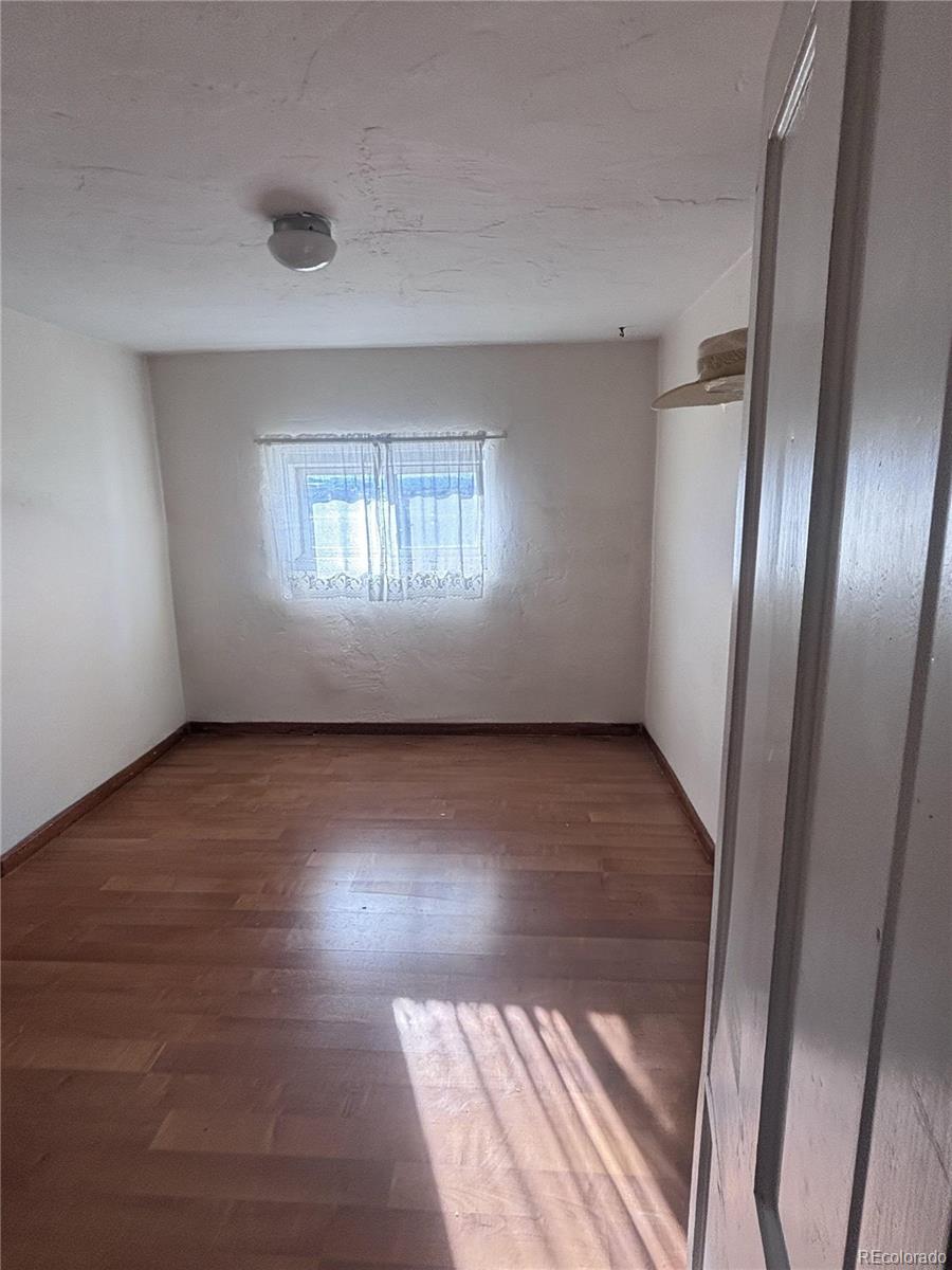 1099 W County Road 11 Center CO 81125