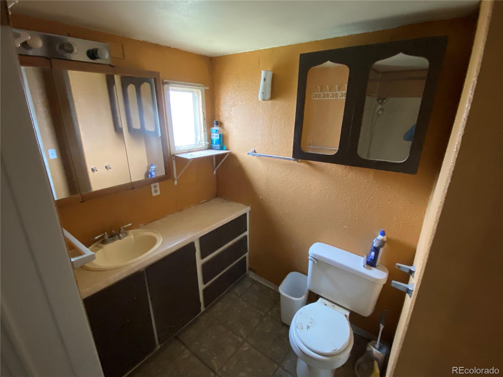 6748 N Highway 17 Center CO 81125