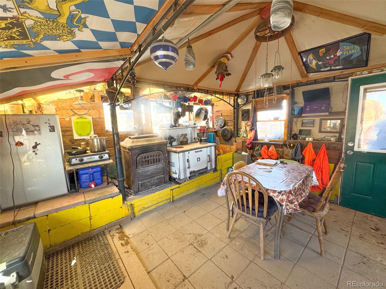 1725 35 1/10 Road De Beque CO 81630