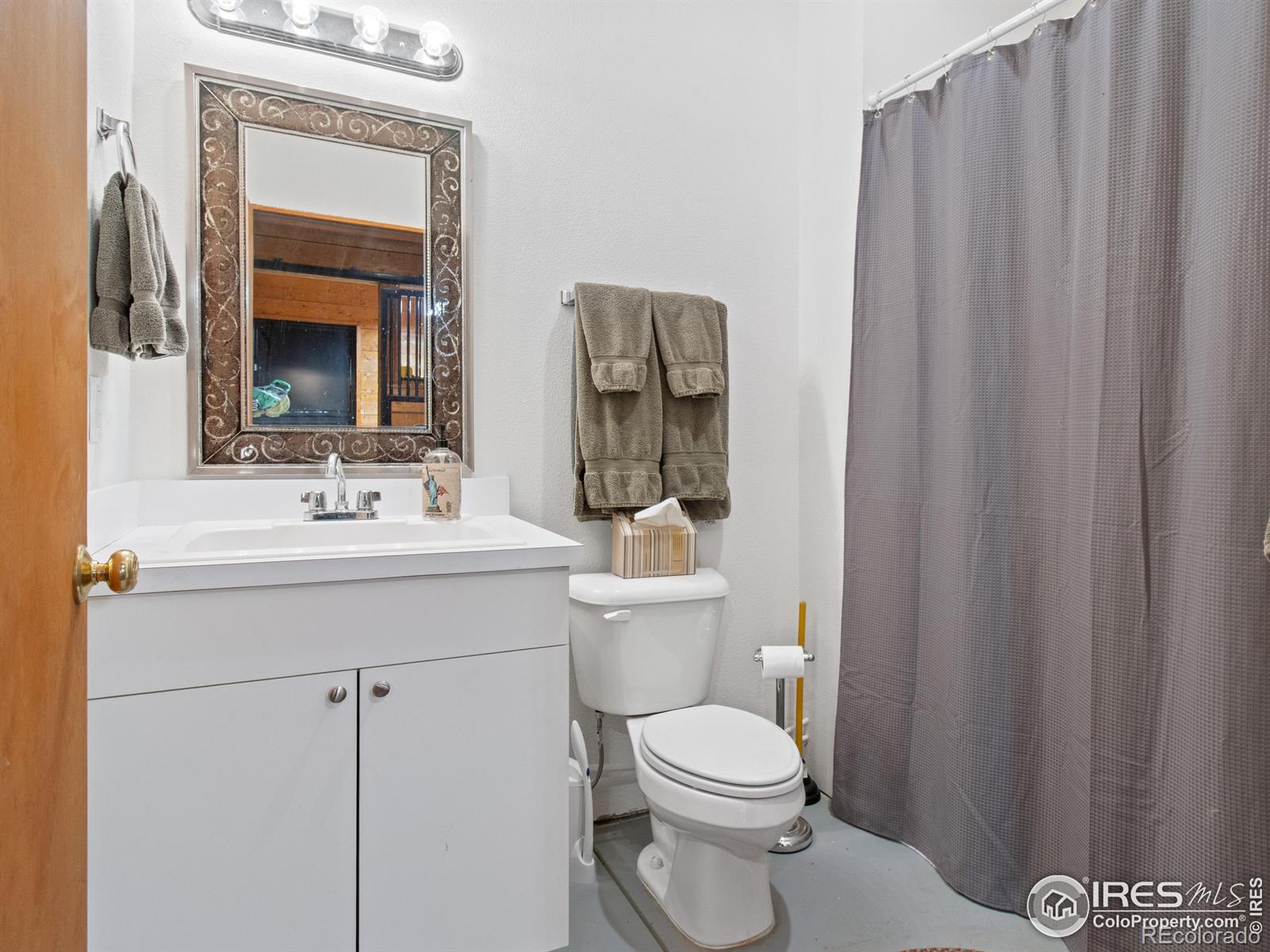 957 Dunraven Glade Road Glen Haven CO 80532