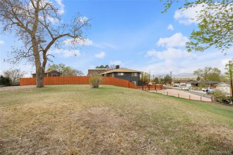 5592 Independence Arvada CO 80002