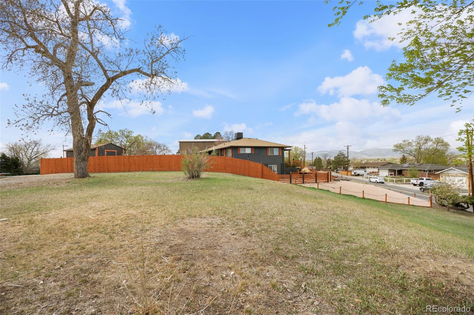 5592 Independence Arvada CO 80002