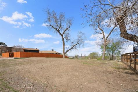 5592 Independence Arvada CO 80002