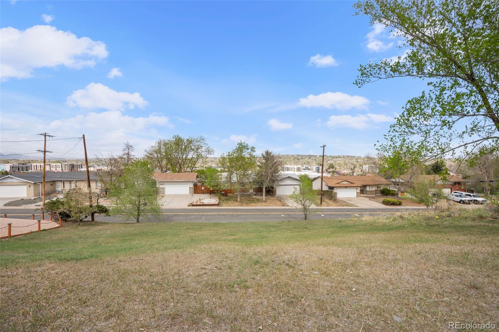 5592 Independence Arvada CO 80002