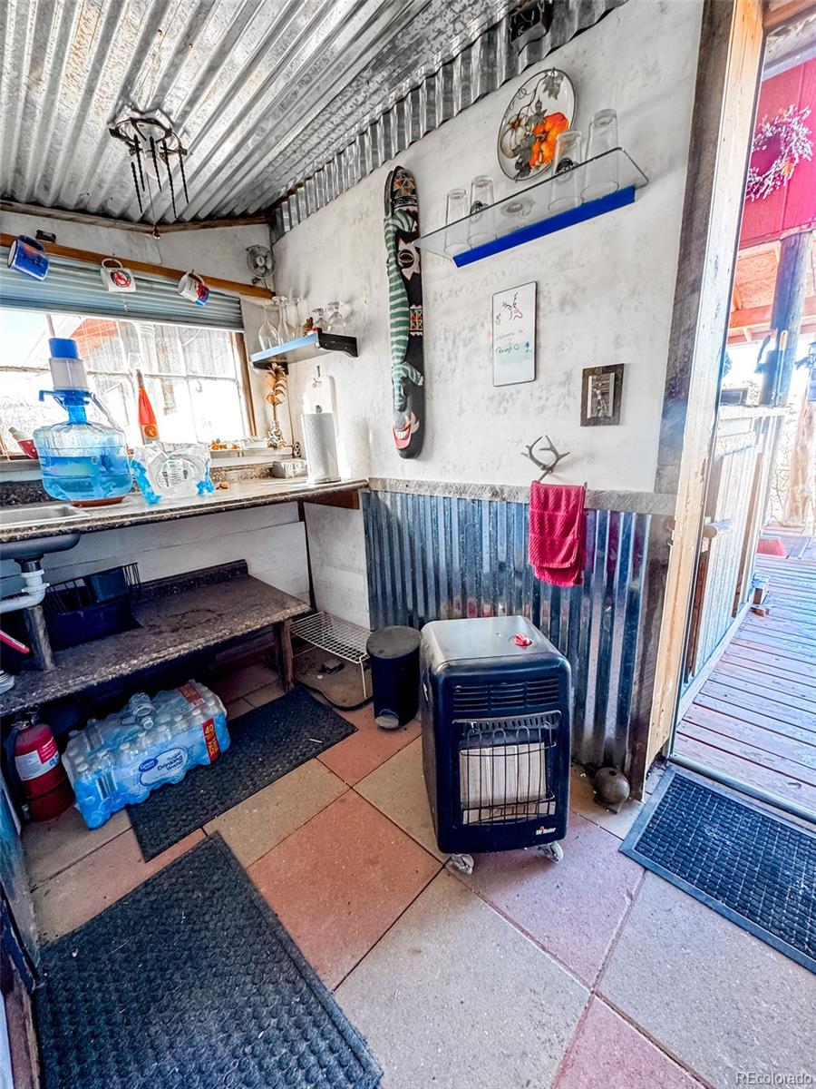 1719 35 1/10 Road De Beque CO 81630