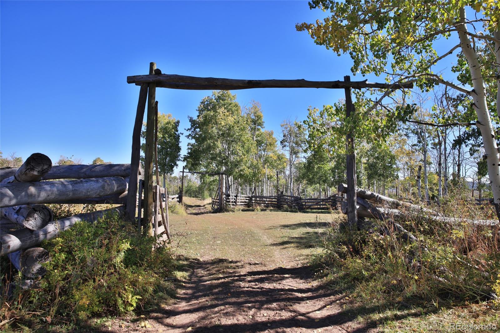 2586 26 1/10 Road Gateway CO 81522