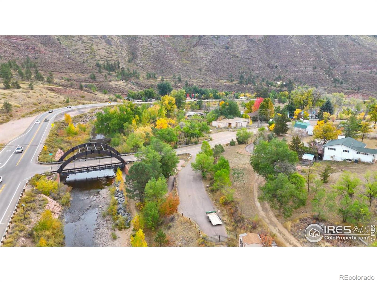 2186 Apple Valley Road Lyons CO 80540