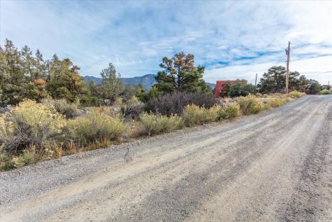 97 Loop Drive Howard CO 81233