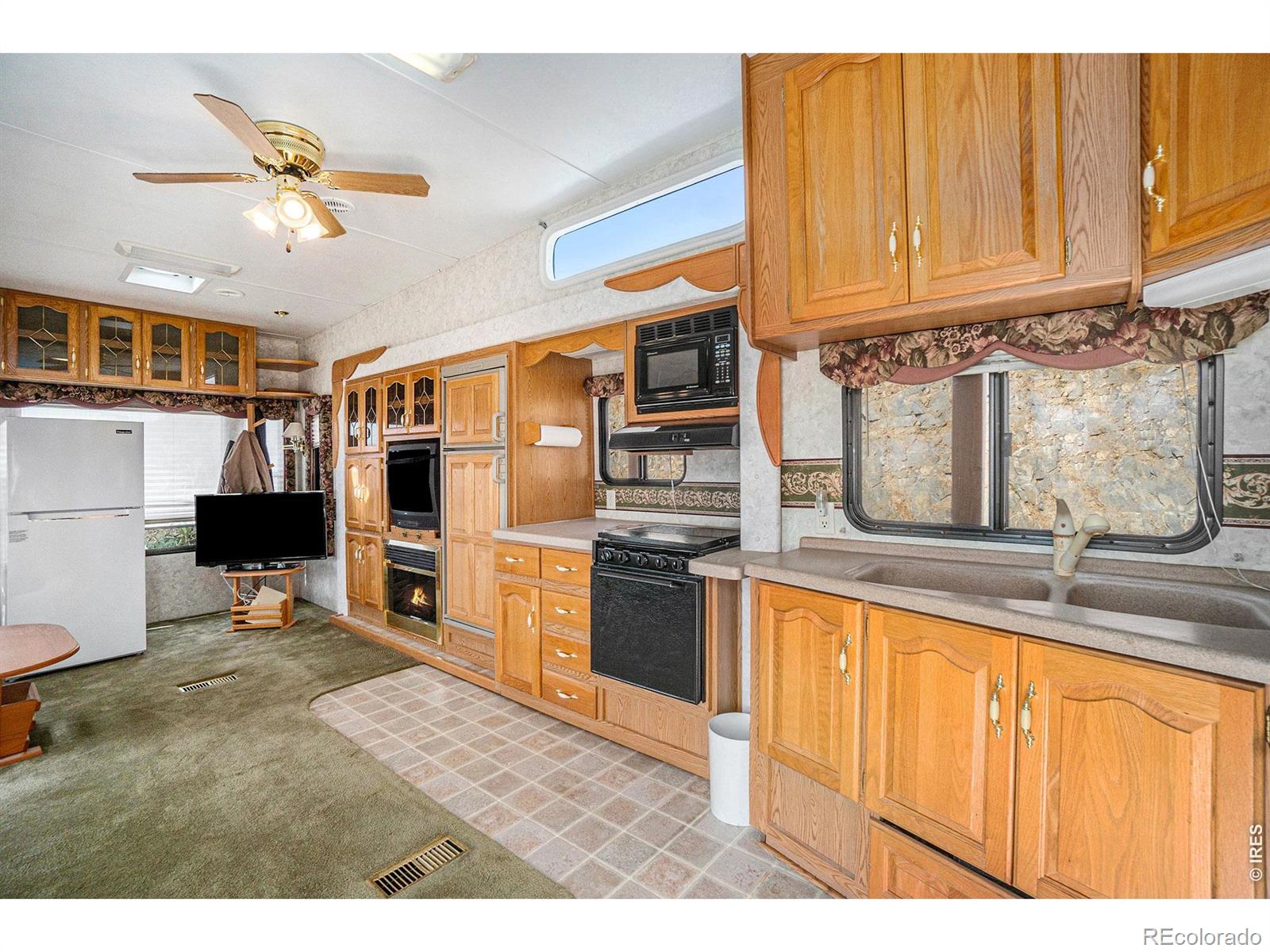 1600 Whale Rock Road Bellvue CO 80512