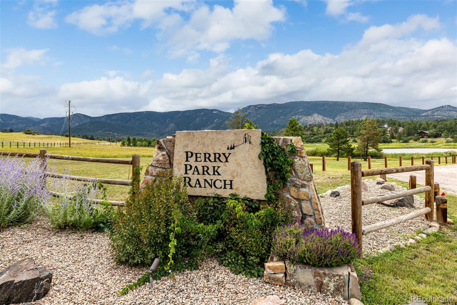 8160 Bannock Drive Larkspur CO 80118